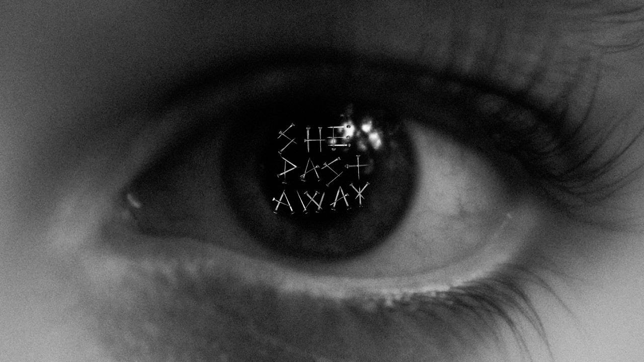 She Past Away - Durdu Dünya