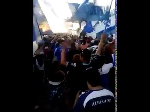 "PREVIA - LA BRAVA - MAR DEL PLATA - ARGENTINA ." Barra: La Brava &bull; Club: Alvarado