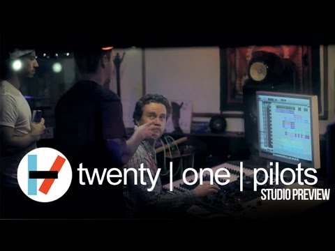 twenty one pilots: Studio Preview
