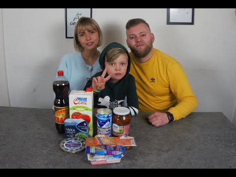Meine Familie probiert russische Lebensmittel