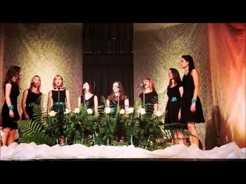 Vokalna skupina Karina: Lepo moje ravno polje