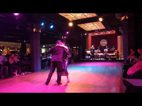 Aldana Figueroa & Matías Gutiérrez: El Paisanito - Los Herederos del Compas en vivo