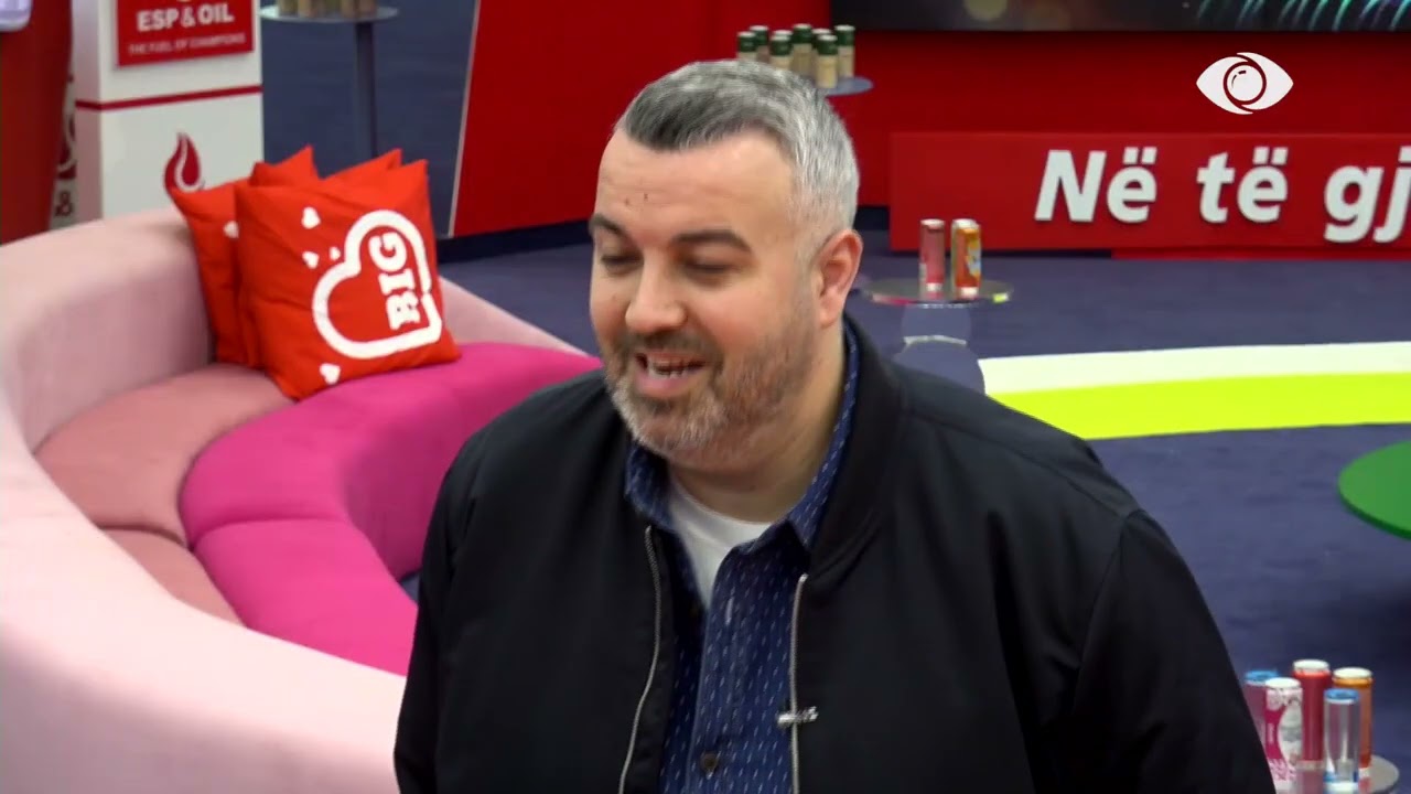 Edhe një gjë nga jashtë përmend edhe…/ Gimbo-Rogertit: Do dalësh nga këtu