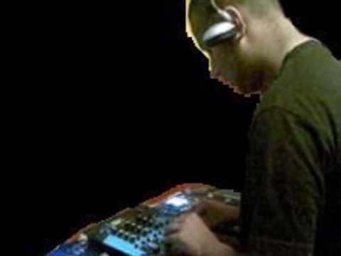 2. BurgaBoy (BattyBoi Dead) & Tezz Kid (She likes it) - bassline 2009