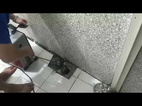 Thông cống sàn nước vệ sinh bằng máy chuyên dụng không đục