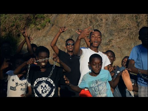 Boudjika feat Zeper - Karouguama #Officiel Clip 😈