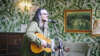 Jeff Tweedy performs "I Am Trying to Break Your Heart" for The Line of Best Fit
