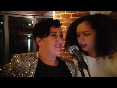 Sheli & Abi sing Creep, live @ Paris'sy