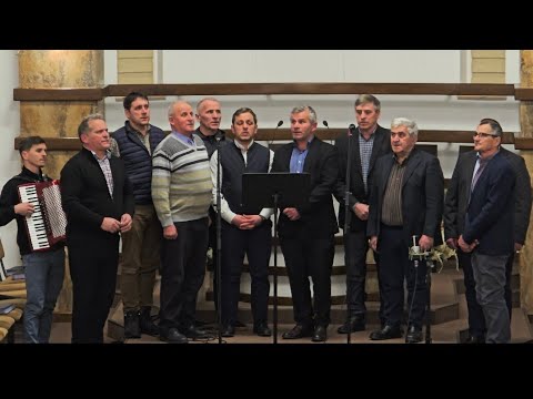 Grup Barbatesc Vicov - A noastră salvare e Isus / O cât de mareață