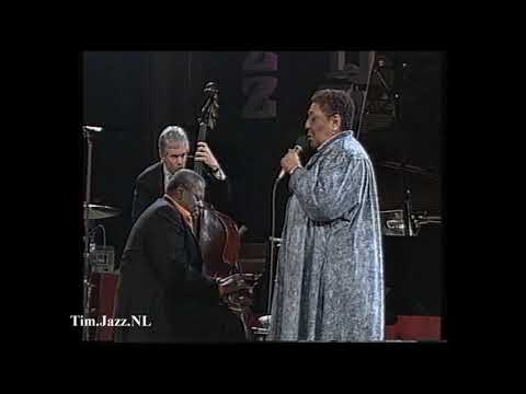 Carmen McRae and Oscar Peterson - Sometimes I'm Happy