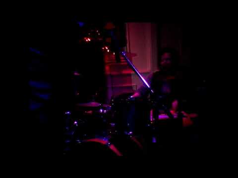 Ioanna Mitsoglou drums. ..Marianna Seas vocal.   Tasos Sokorelis guitar. Alekos Arapis bass