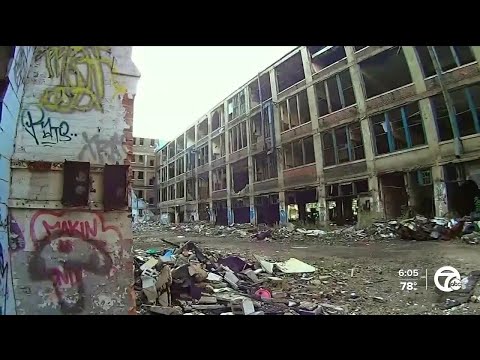 Detroit's abandoned Packard Plant recommended for emergency demolition