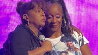 ANITA BAKER &amp;  REGINA BELLE  PERFORM &quot;YOU BRING ME JOY&quot;