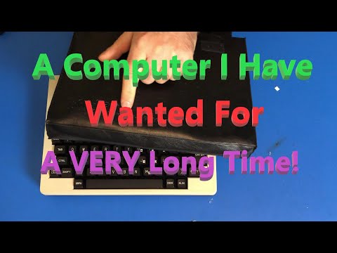 I Finally Have a TRS-80 Model 100 Portable Computer