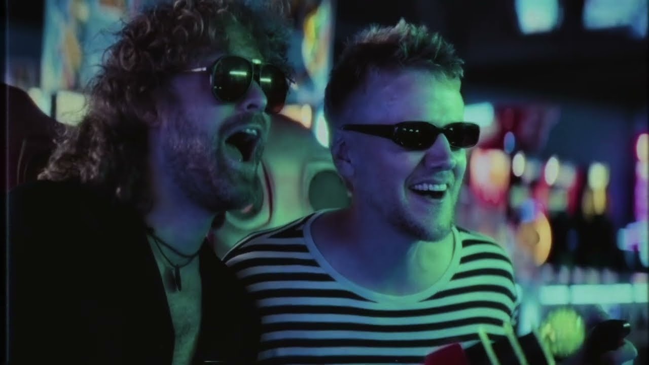 Bild zum Video Mehnersmoos - Bester Freund Bild zum Video Mehnersmoos - Bester Freund