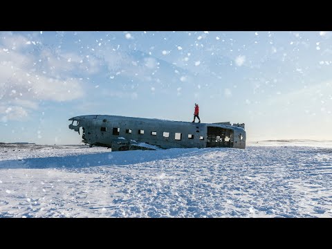 ESTE AVIÓN SE ESTRELLÓ EN ISLANDIA