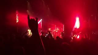 Sum 41 - Out For Blood (live)