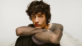 Download lagu sombr - back to friends (lyric music video) mp3 Download lagu sombr - back to friends (lyric music video) mp3