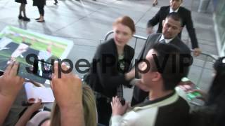Bryce Dallas Howard and Seth Gabel greet fans in Hollywoo...
