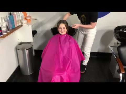 Super Nervous Bob Haircut with a Great Result (The Anatomy of a Big Haircut)