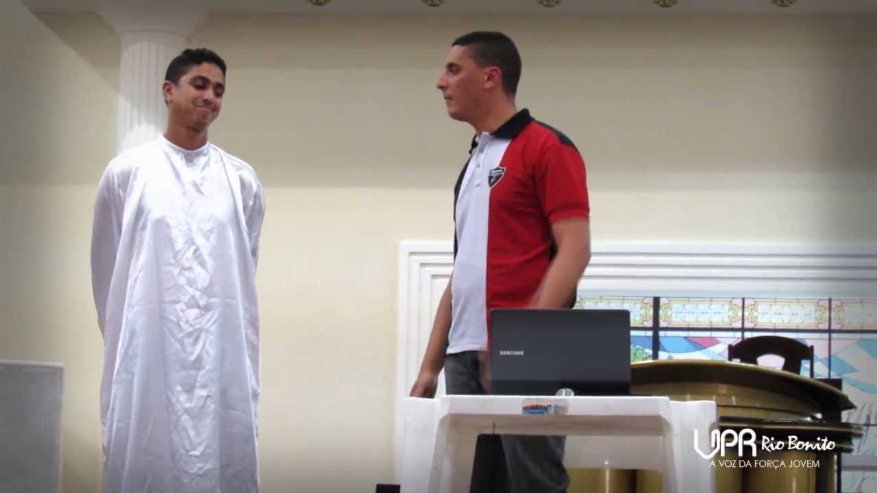 E se o diabo batesse na sua porta? - Teatro FJU Rio Bonito