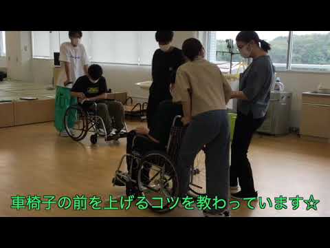 作業療法学科 R4フレッシャーズセミナー・車椅子体験
