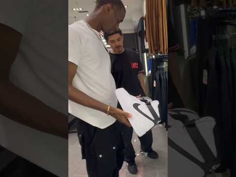 Flynezz designer sneaker shopping #Flynezz #Sneakershopping