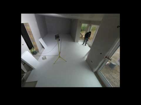 Dämmung für Fußbodenheizung / Estrich verlegen im Zeitraffer