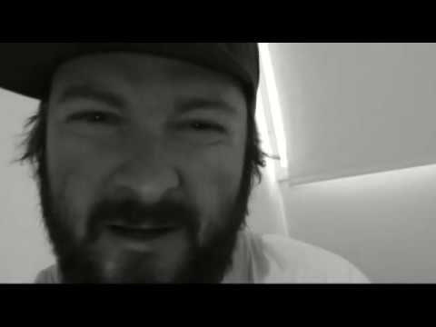 Hajoken står opp for seg selv!