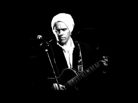 Daniel Cavanagh - Running Up That Hill (Memory & Meaning)