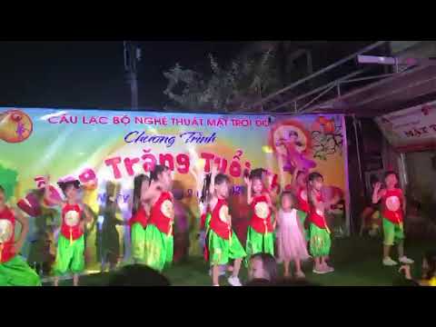Thể hiện bởi Mặt Trời Đỏ