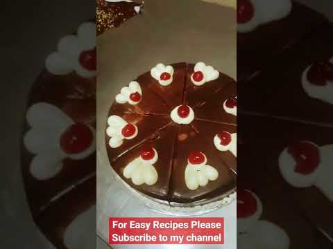 Chocolate Cake Decoration With Ashok chef #shorts #chocolatecake #ashokchefcakes #cakedecorating