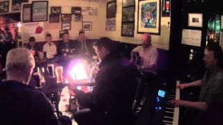 The Last Straw  Breakaway  / True Love Tends To Forget