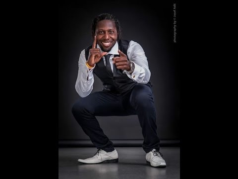 Caxton Njuki   Konferencier - Getcaxtonized