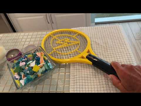 How to use a Zap it electrified Fly swatter