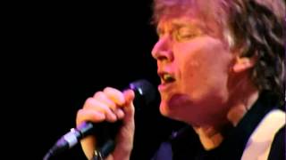 Eric Clapton and Steve Winwood ''Them changes''