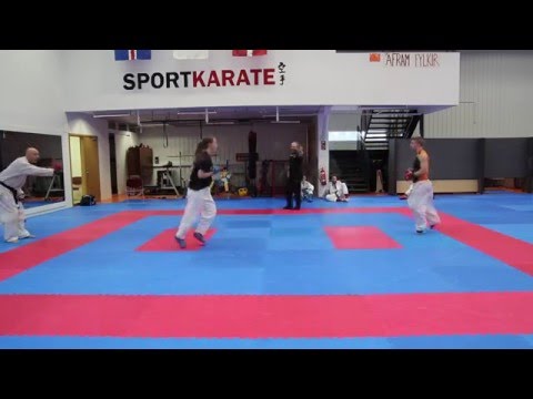 Kumite sparring í Fylki 12 mars