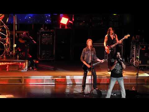 2015 05 07 Boston - Rock And Roll Band