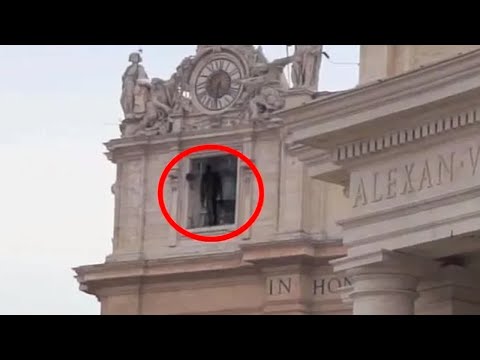 JEZIVO BIĆE SNIMLJENO NA ZVONIKU CRKVE U VATIKANU.VIDEO KOJI JE OBIŠAO SVIJET!