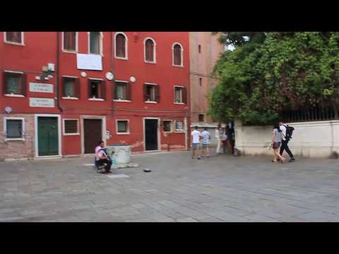 A que me suenan las calles de Venecia, Chiesa di San Vidal