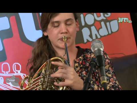 Float Fall - 'Someday' live in 3voor12 Radio op Eurosonic 2014