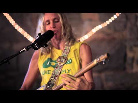 Hymn For Her - Grave (Live from Rhythm & Roots 2011)