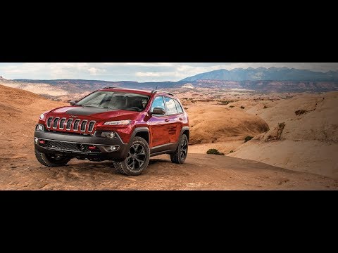 2017 Jeep Cherokee Trailhawk | Real World Review | Autotrader