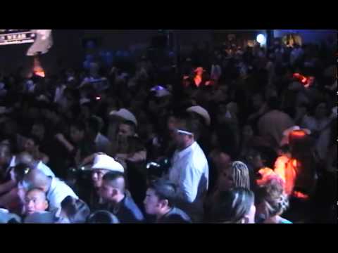 LOS AMOS - EN VIVO - DESMADRE HYPHY