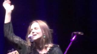 Belinda Carlisle - In Too Deep - Bonnie Et Clyde Live In Bristol October 8th 2015