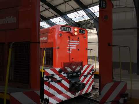 10/10/2025 | Locomotora General Motors G22CU E-718 Retiro, Ferrocarril Belgrano (Ferrovías)
