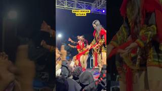 Download lagu The moment the singer's scarf was pulled while on stage #cover #dangdut #entertainment #dangdutkoplo mp3 Download lagu The moment the singer's scarf was pulled while on stage #cover #dangdut #entertainment #dangdutkoplo mp3