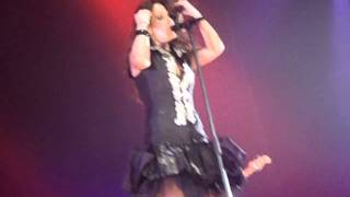 Malú - Y ahora vete [concierto palacio de los deportes de Madrid]