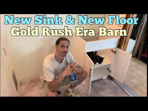 Lazy Millenial INSTALLS New Sink & New Floor in Barn Washroom
