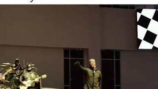 Living la vida loca&quot;remix metal&quot;